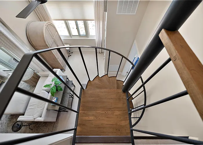 Quay - Luxury Penthouse Condo!