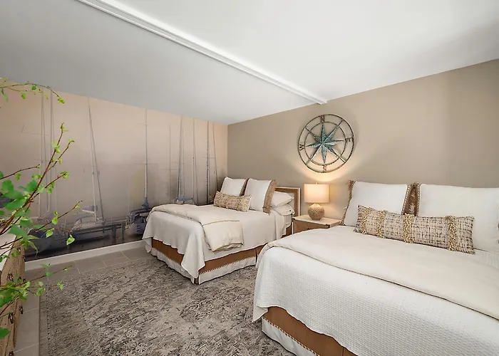 Quay - Luxury Penthouse Condo!