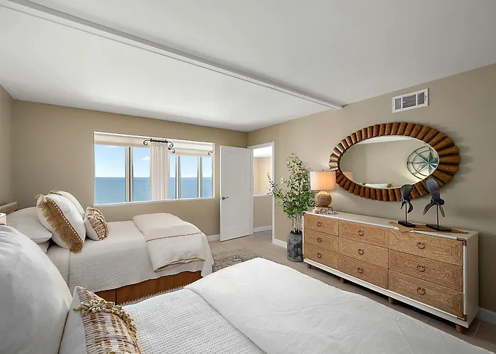 Quay - Luxury Penthouse Condo! Ferienhaus *