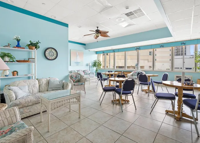 Quay - Luxury Penthouse Condo!